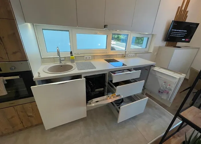 Hillside Apartament *